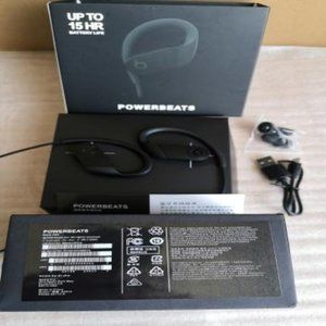 powerbeats Black headphones
